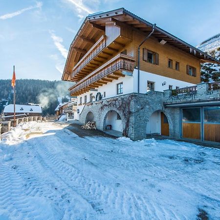 Gasthof Hoerschwang San Lorenzo di Sebato Exterior photo